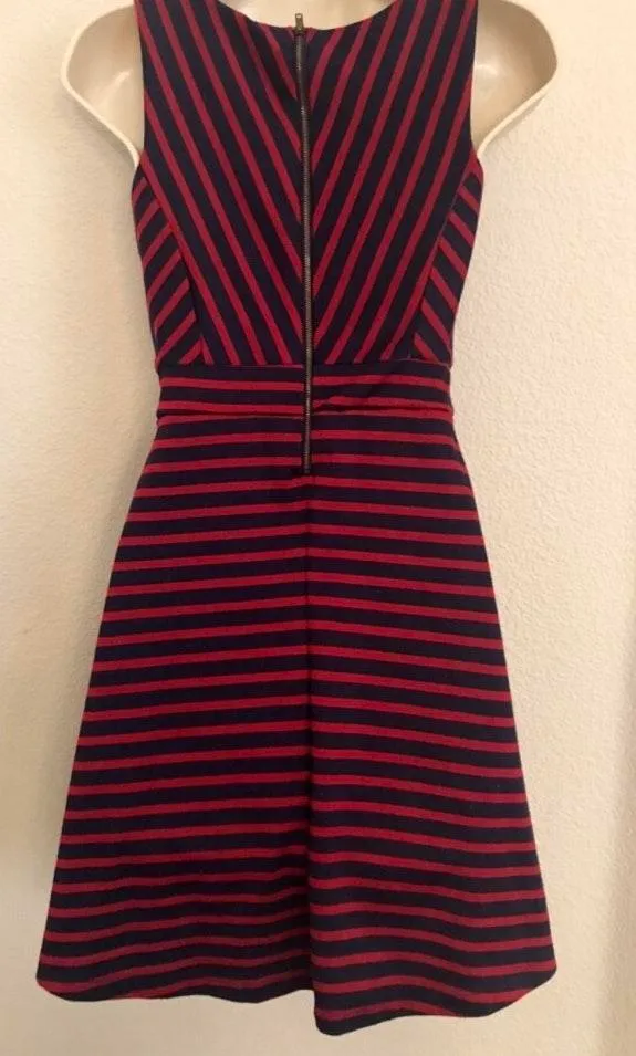 Like new  Los Angeles sleeveless dress. Sz S - Image 2