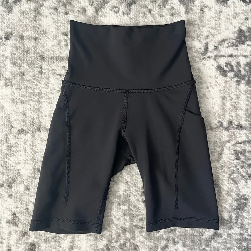 Lululemon Wunder Train High-Rise Short with Pockets 8" - Image 3