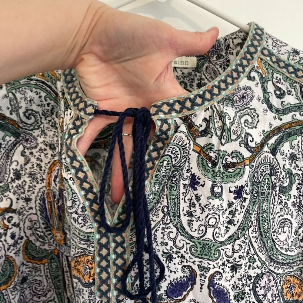 DANIEL RAINN White Navy Blue Paisley Embroidered Trim Tassel Tie Cap Sleeve Top - Image 7