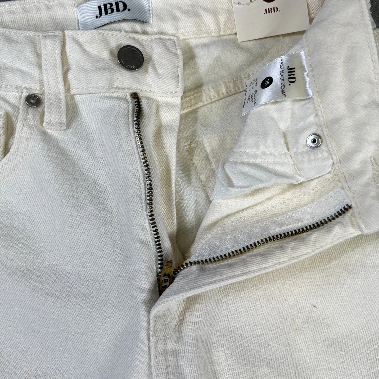 JBD Jeans Womens 26 cream ecru Straight Leg Cropped raw hem jeans - Image 4