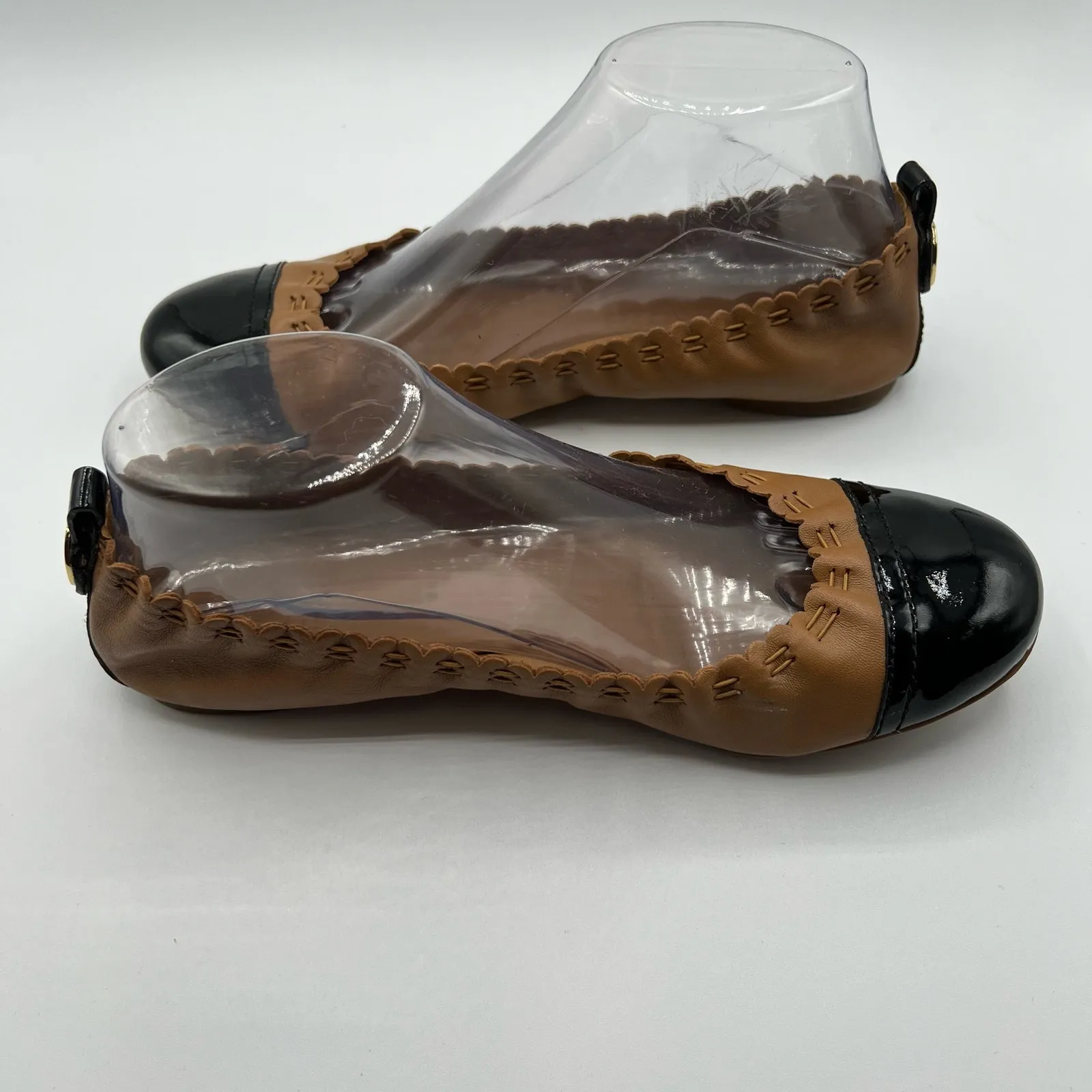 Tory Burch Melinda Ballet Flats Shoes Gold Leather Black Patent Cap Toe Size 6 - Image 9