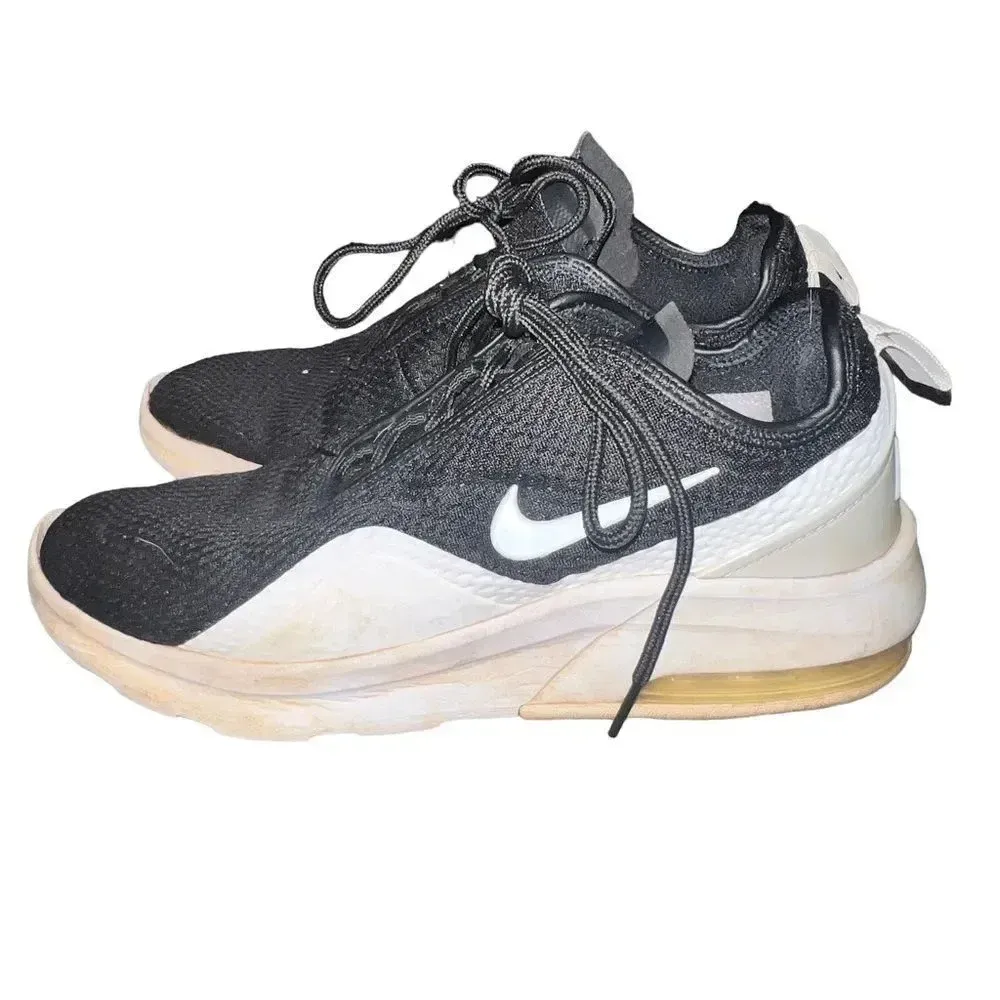 Nike Air Max‎ Motion 2 Women's Size 8 - Image 6