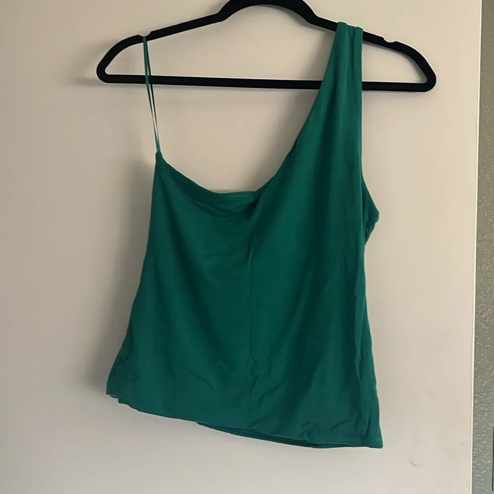 NWOT j.crew one shoulder top size medium - Image 4