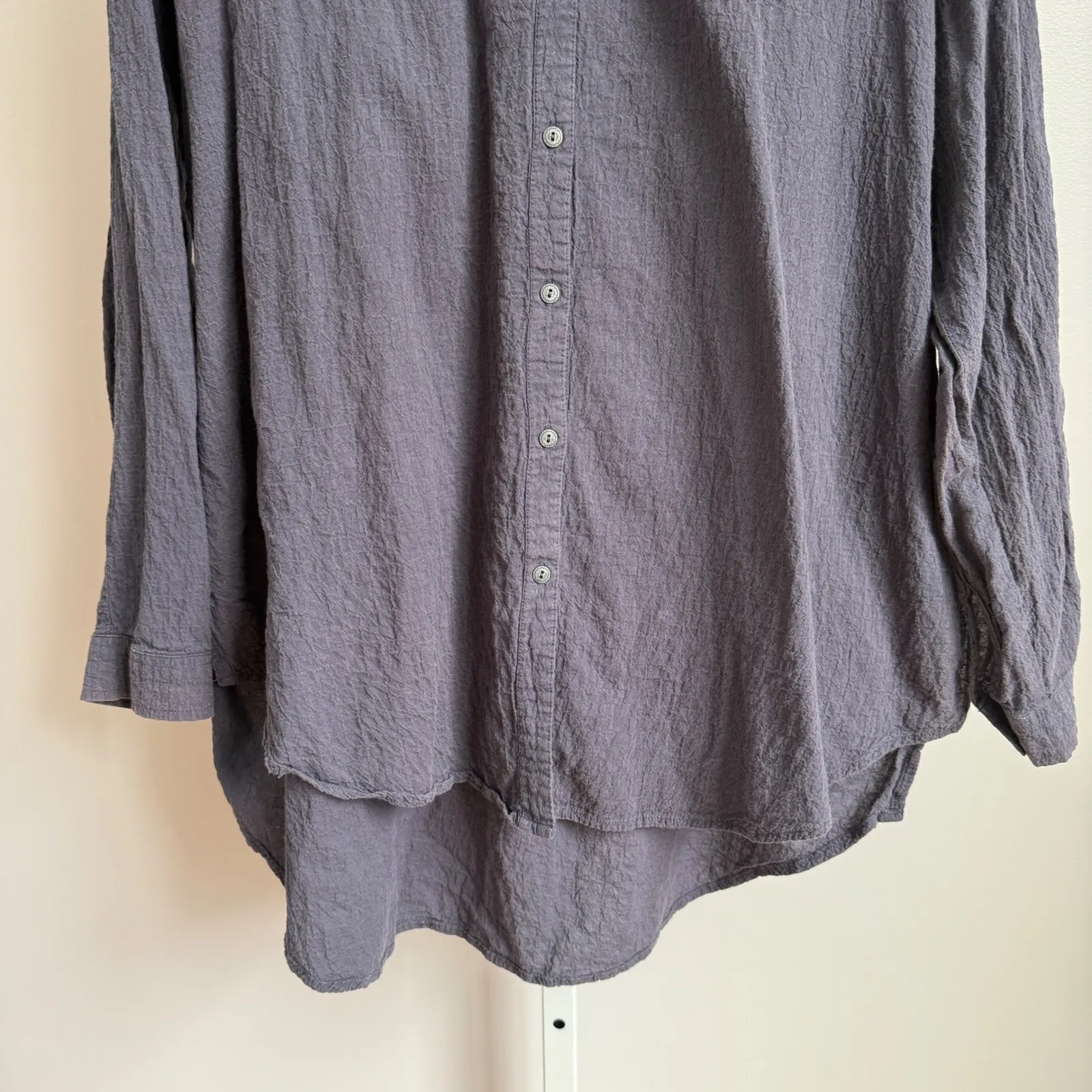 Free people shirt women's size XS love,‎ her madly, gauze, oversized shirt, blue - Image 4