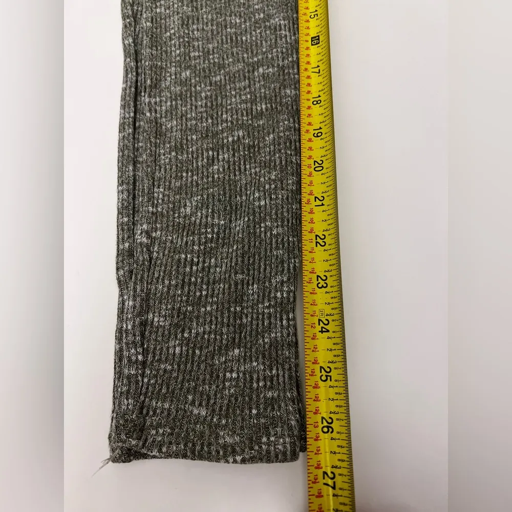 Gymshark Women lounge Leggings Khaki Marl Green waffle knit S - Image 4