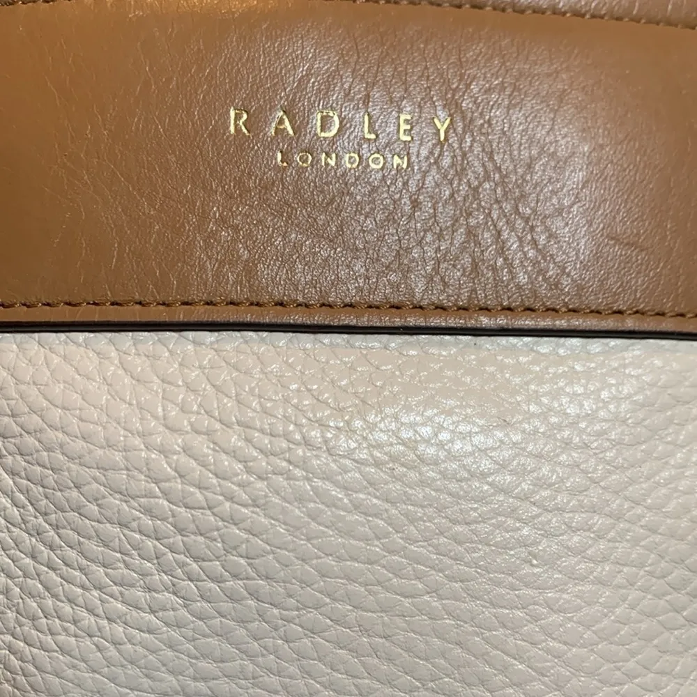 RADLEY London Brompton Mews - Medium Ziptop Satchel EUC - Image 3