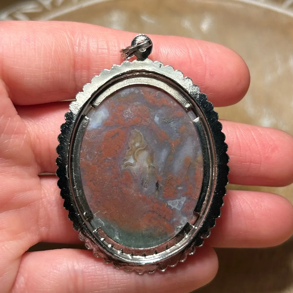 Red & Green Jasper Round Stone Silver Tone Pendant - Image 12