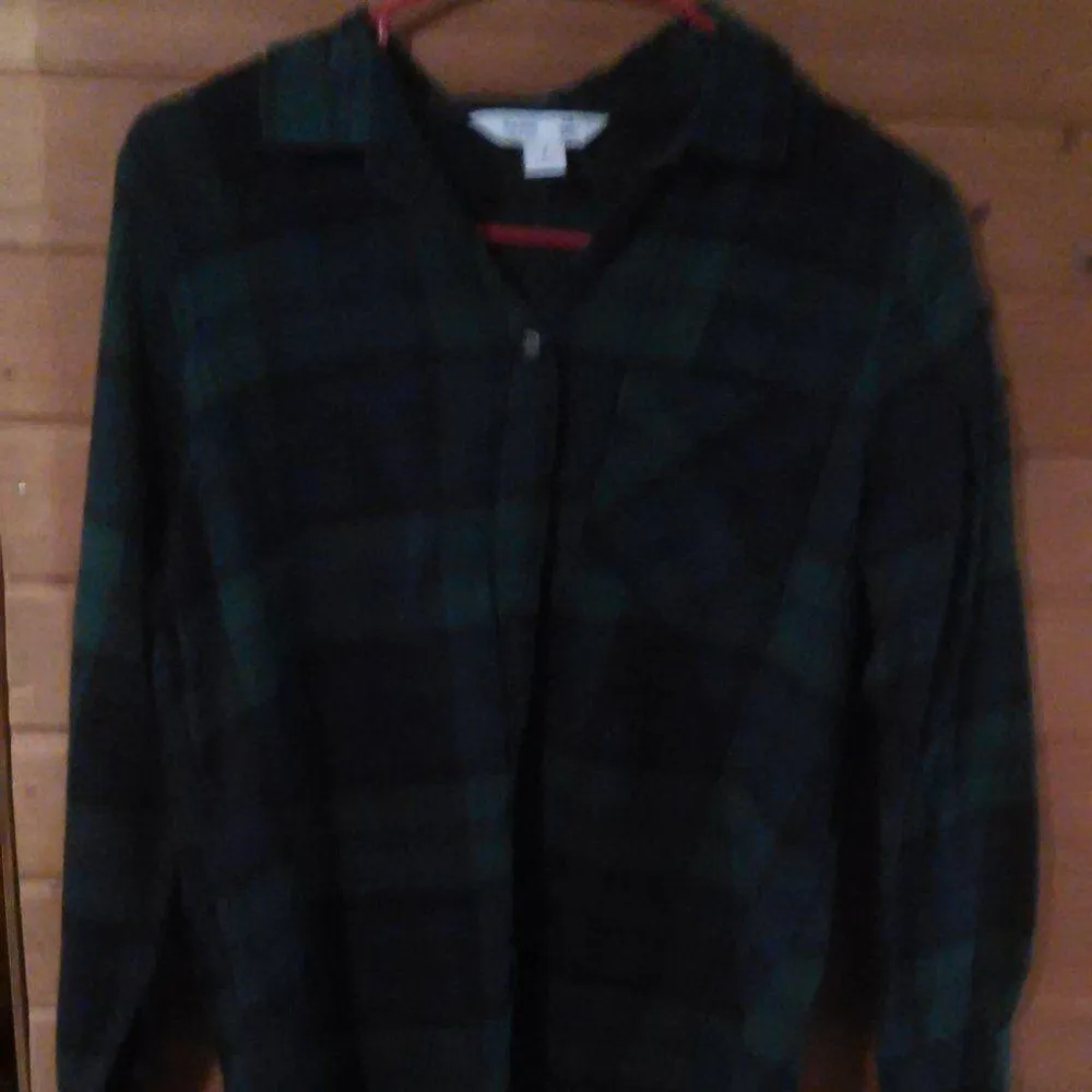 Women's Classic Old Navy Green and Blue Flannel Shirt - Image 8