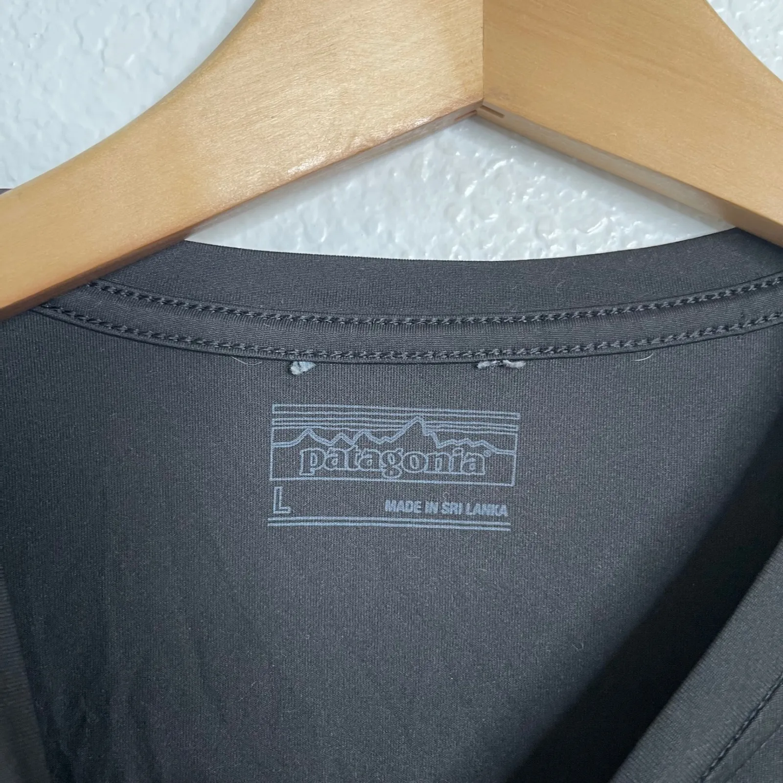 Patagonia Black Long Sleeve Crew Neck Shirt Women's Size L Athletic Performance - Image 3