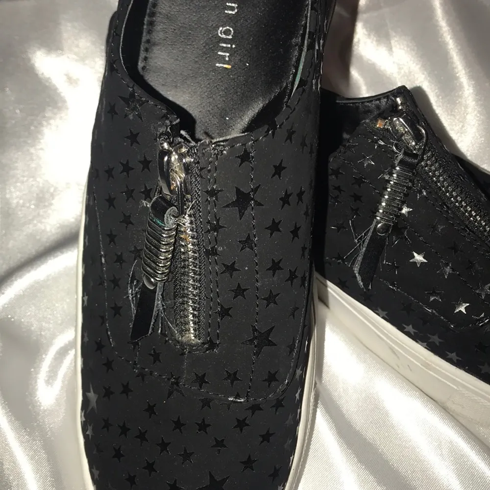 Steve Madden 9 Madden Girl Kudos Fashion Sneaker - Image 7