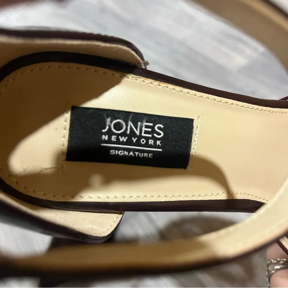 Jones New York Signature Deanna High Heels; 8.5 women’s - Image 5