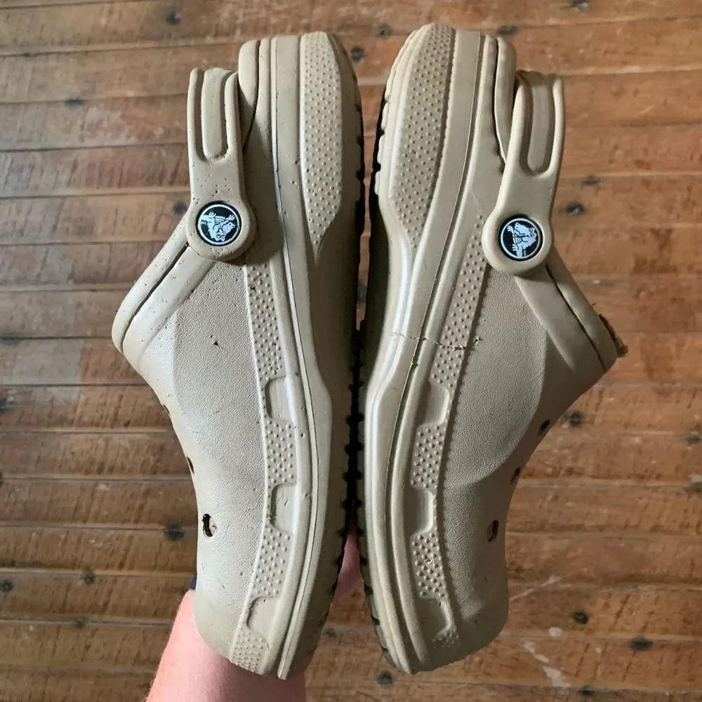 Crocs tan plaid lined arch support rubber ortho nursing clogs - Image 3