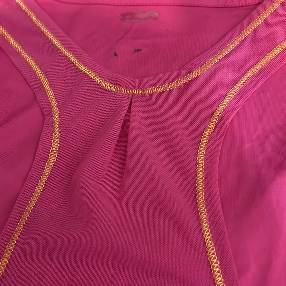 pink top in size L - Image 8