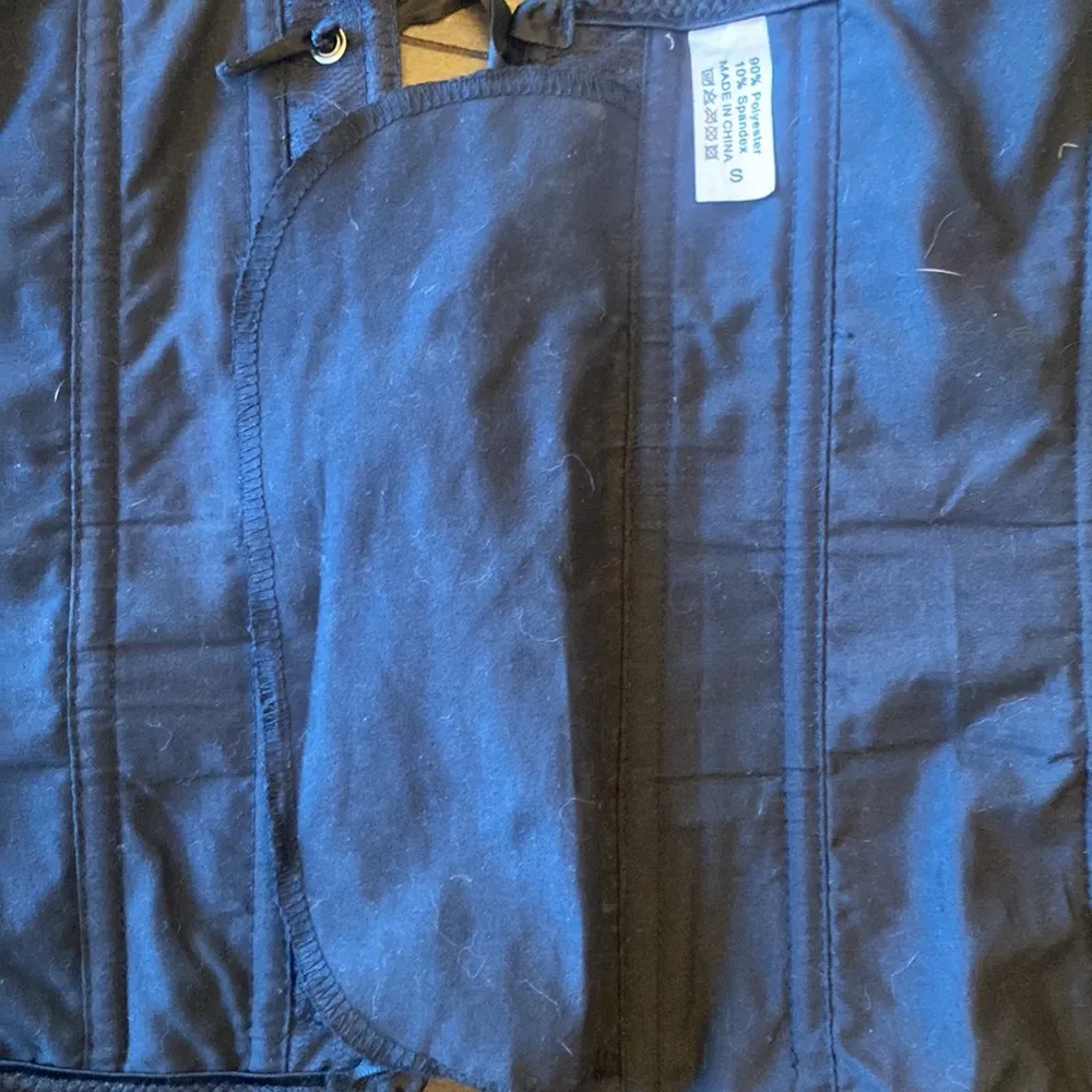 Black lace corset tie up back front silver hardware closure front - Image 6