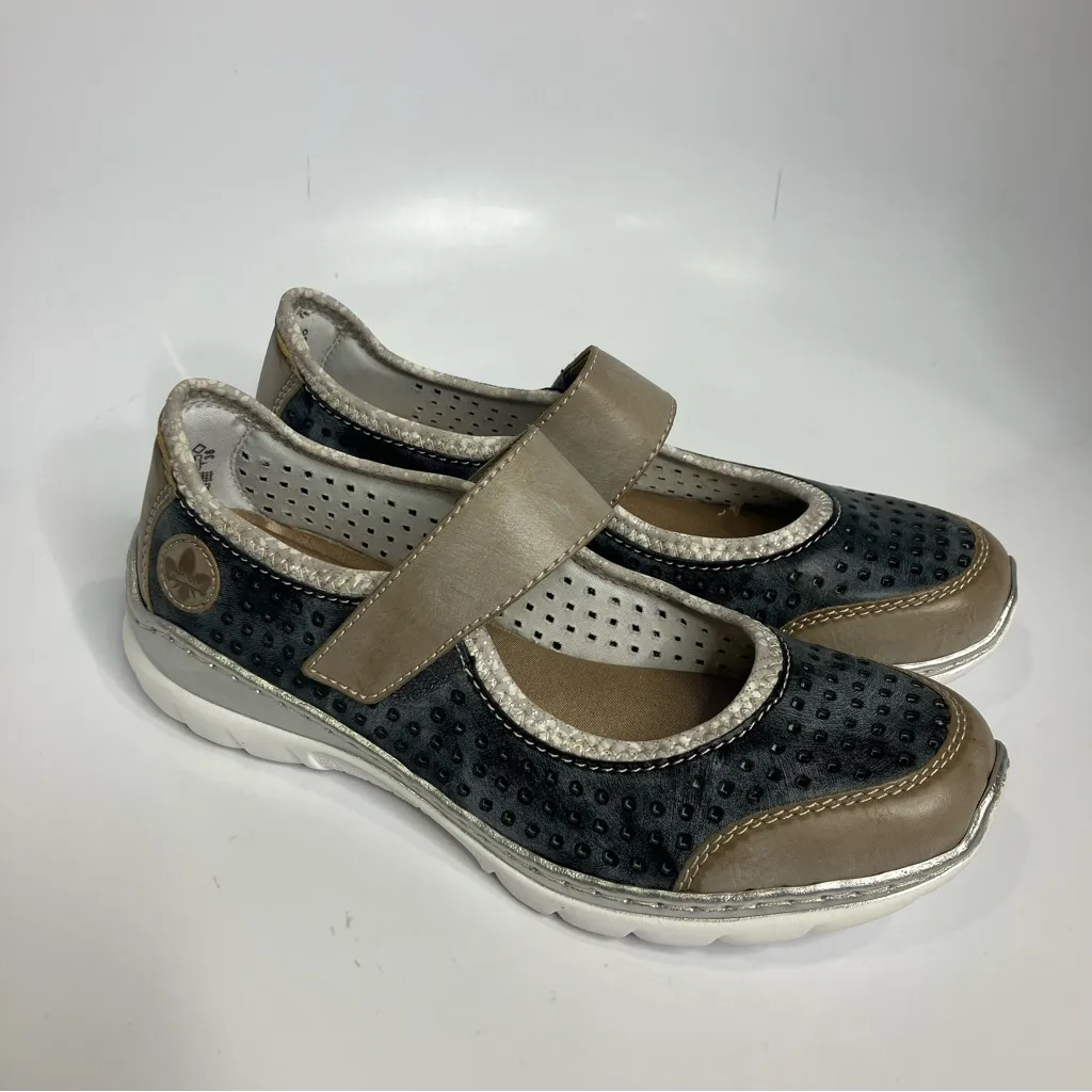 Rieker Nikita Mary Jane flats tan gray leather women’s size 41‎ casual boho - Image 2