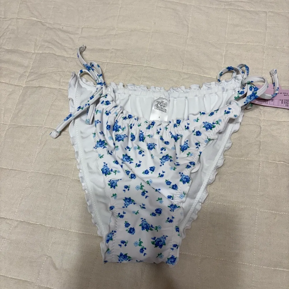 Wild Fable Floral Bikini Bottoms White Blue Print Size Large NWT - Image 5