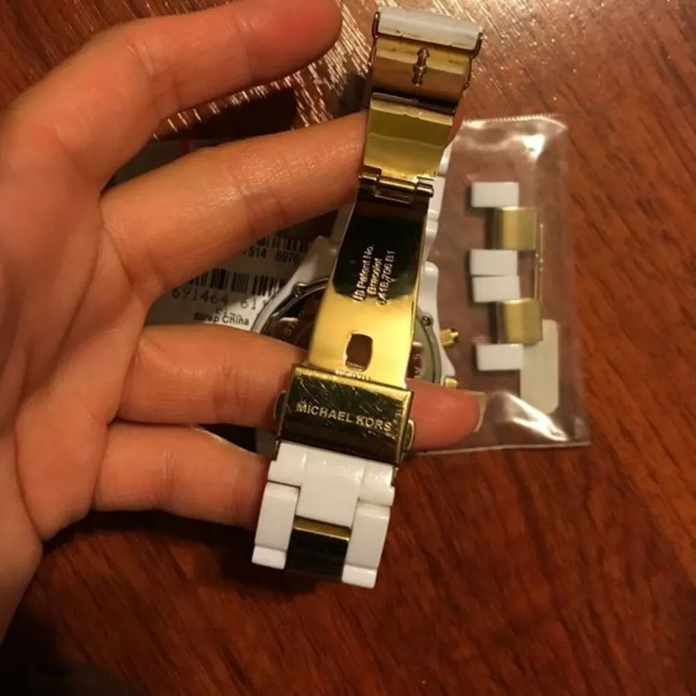 Authentic Michael Kors White/Gold Watch - Image 4