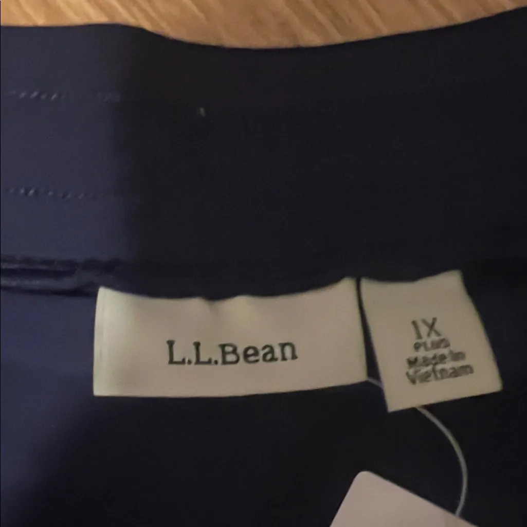 L.L. Bean Dark Blue Shorts built in panties 1X new stretchy soft upf 50+ - Image 2