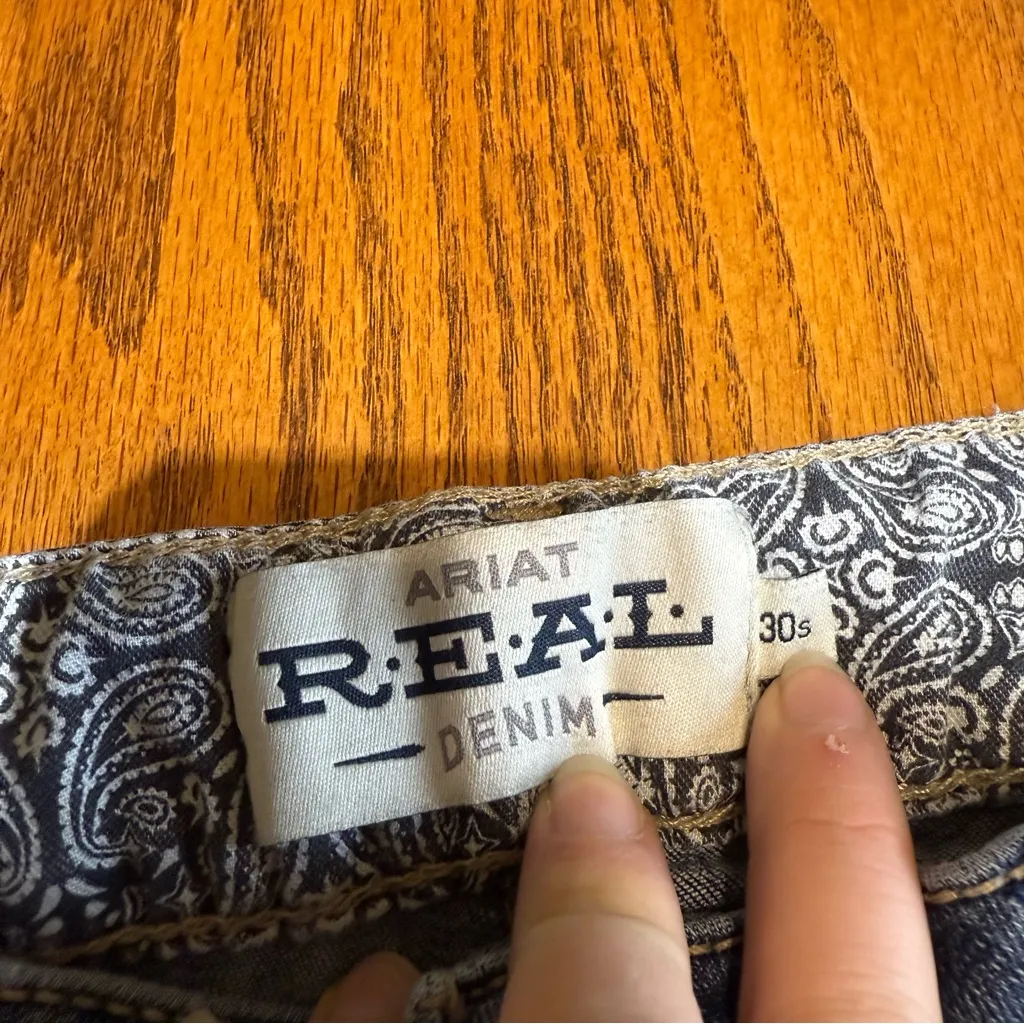 Ariat R.E.A.L. Mid-Rise, Boot Cut Jeans Size 30 - Image 2