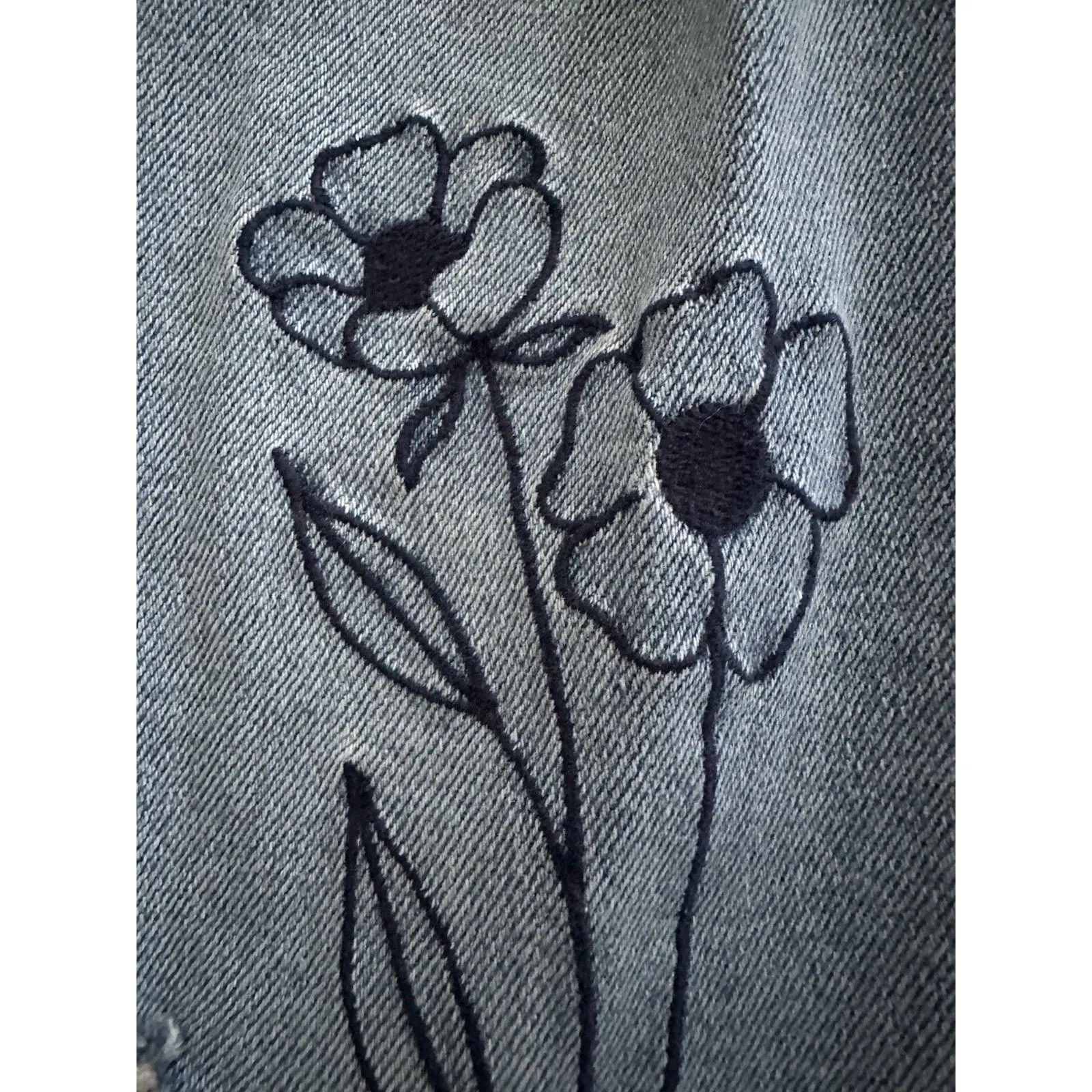 Hollister Women Ultra High Rise Dad Jean 29/31 9R Embroidery Flower‎ Hippie 70s - Image 3