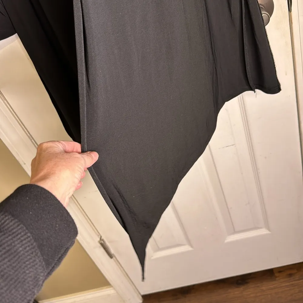 PerSeption Concept Black Sleek Long Sleeve Side Slit Cardigan Size Small - Image 3