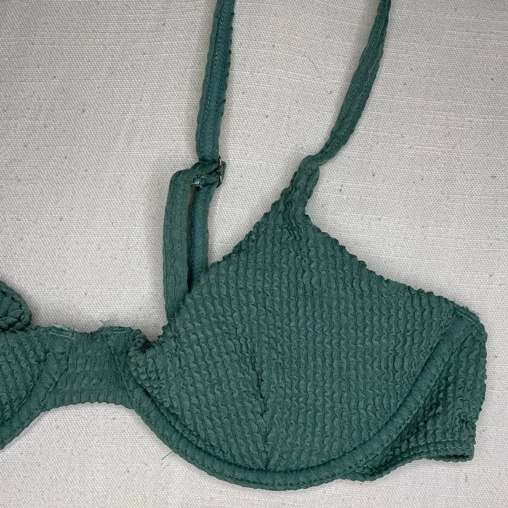 SHEIN Scrunch Bikini Top, Green, Size M, NWOT - Image 4