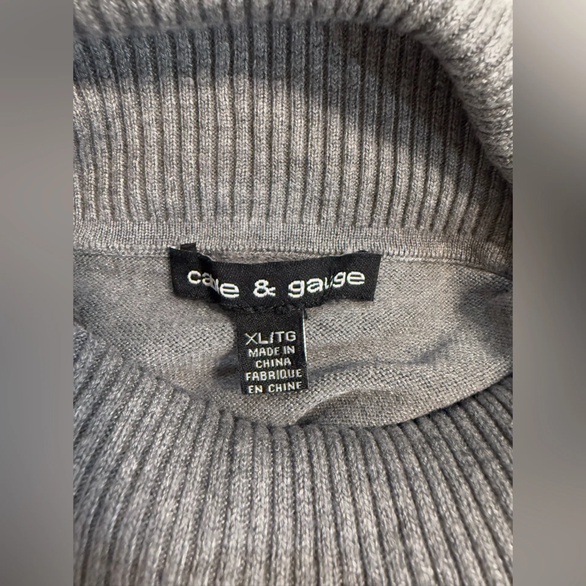 Cable & Gauge  Gray Turtleneck Sweater - Image 3
