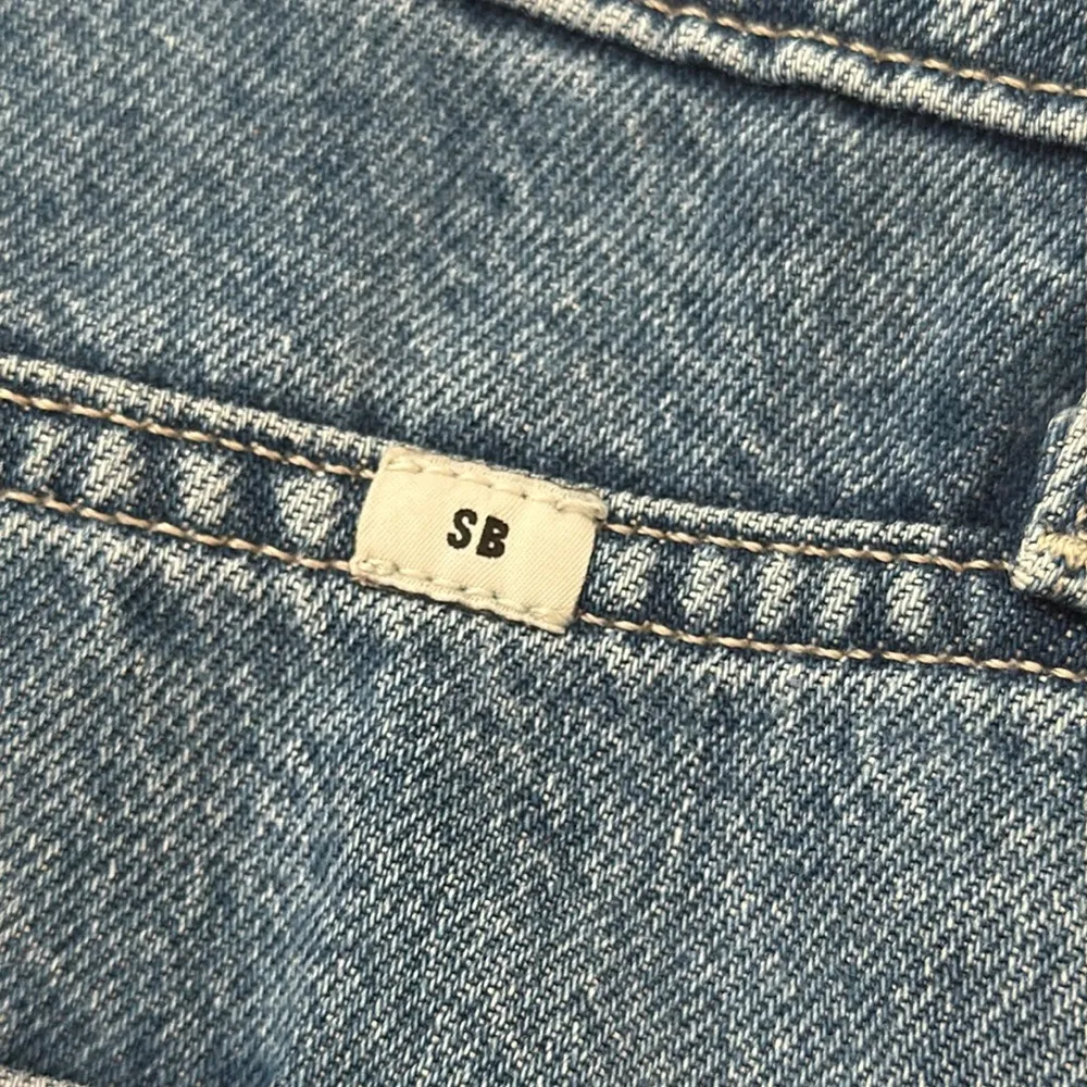 Aritzia Sunday Best High Rise Frayed Hem Denim Jeans Blue Size 25 - Image 4