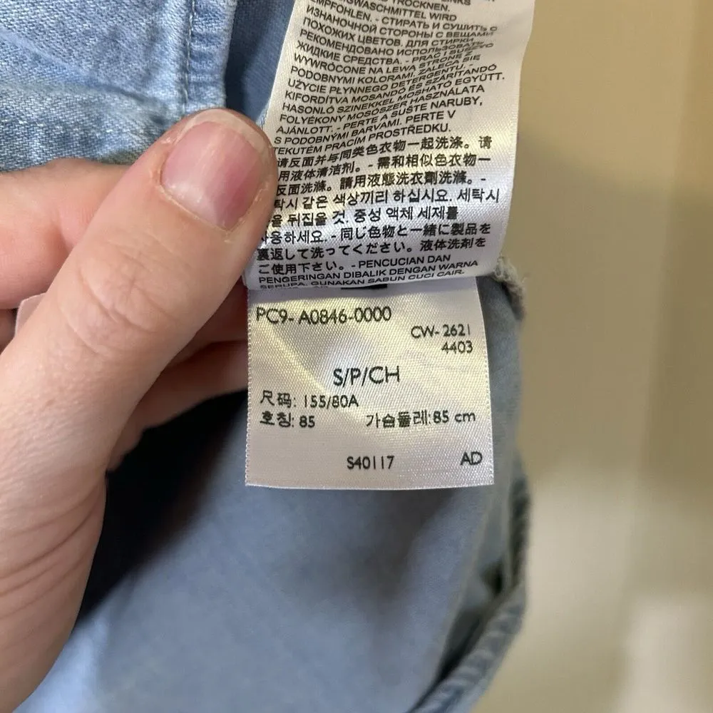 Levis Women's Kinsley Denim Utility‎ Shirt Blue A0846 Small long Sleeve Ruffle - Image 3