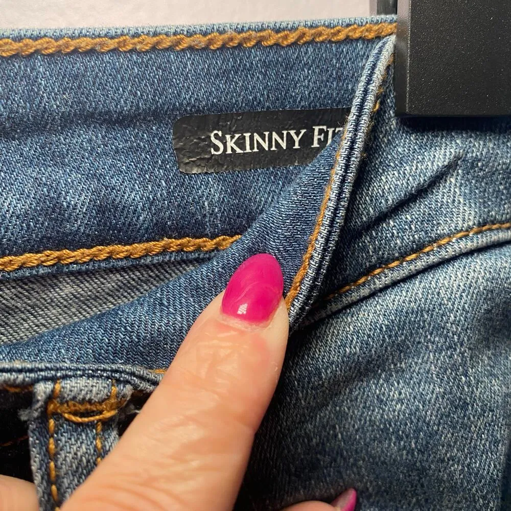 Judy Blue Women's size 13 / 31 Skinny Fit Medium Wash Distressed Cheetah Jeans - Image 9