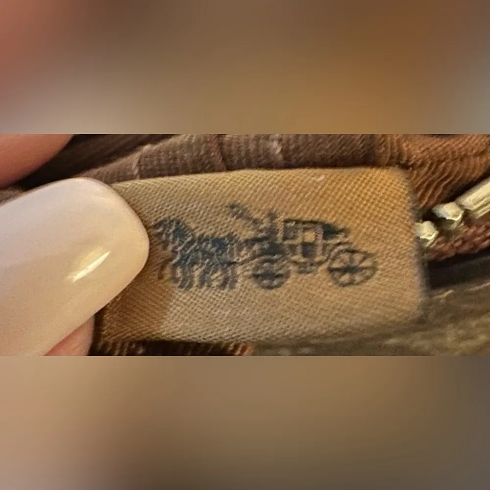 Coach Signature Large Wristlet – F58695 Khaki Saddle - Image 7