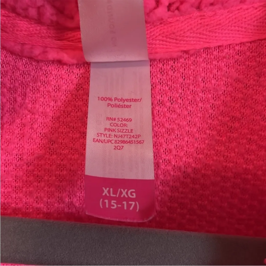 Cozy pink Sherpa pullover - Image 3