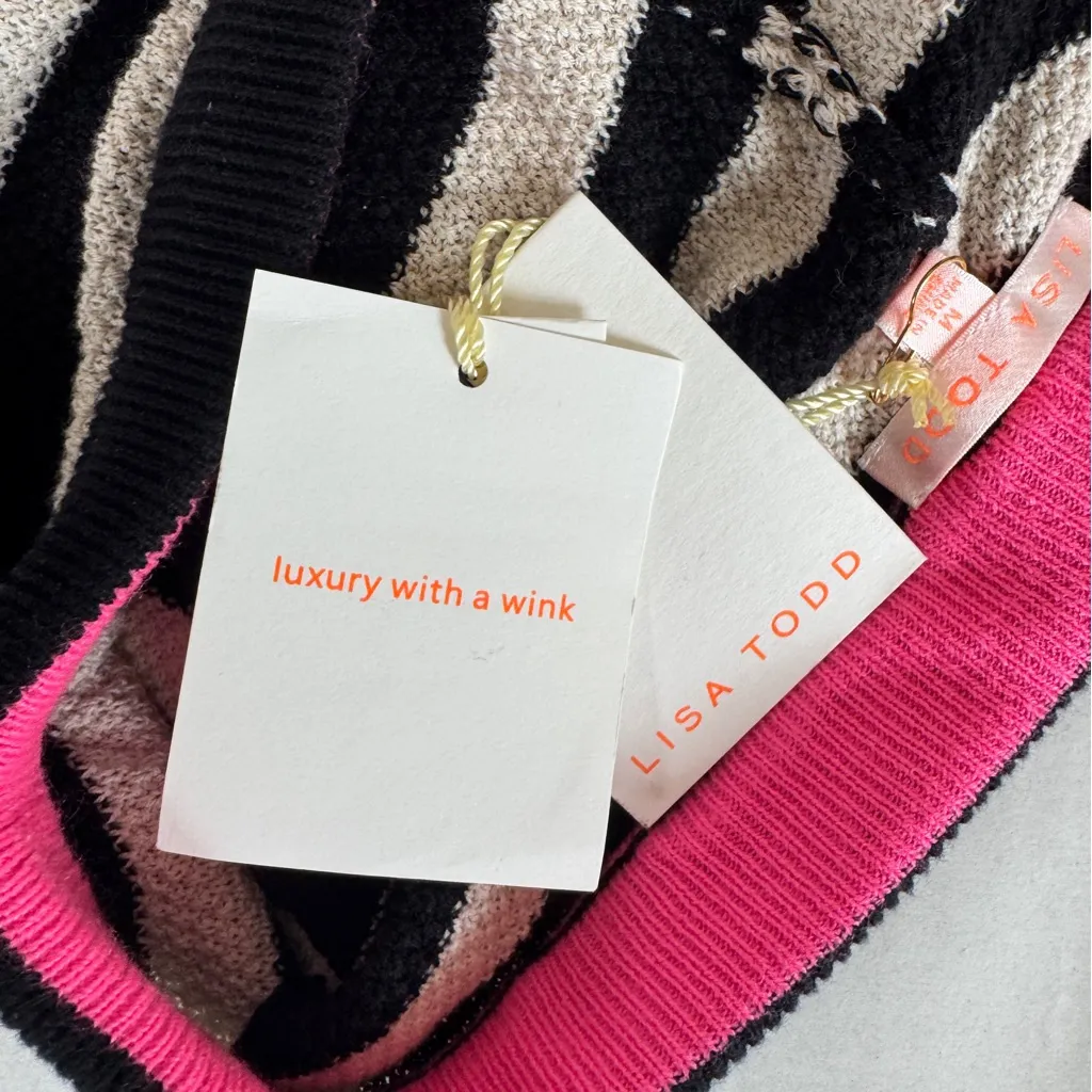 NWT Lisa Todd Summer Lovin’ black/cream stripe heart knit shorts sz Medium Black - Image 9