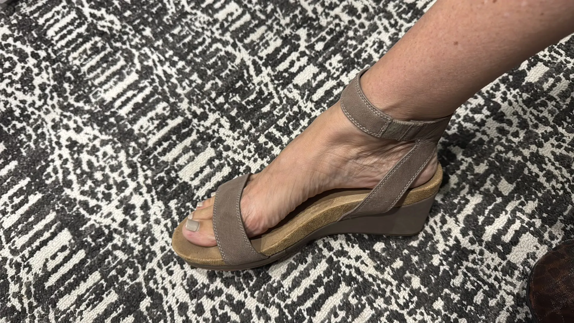 Lucky Brand Sandals Wedge - Image 2