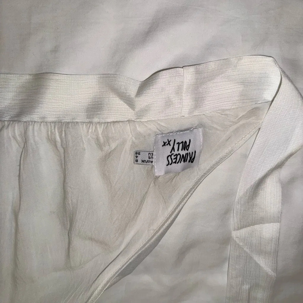 Princess Polly Halter Crop Top - Image 3