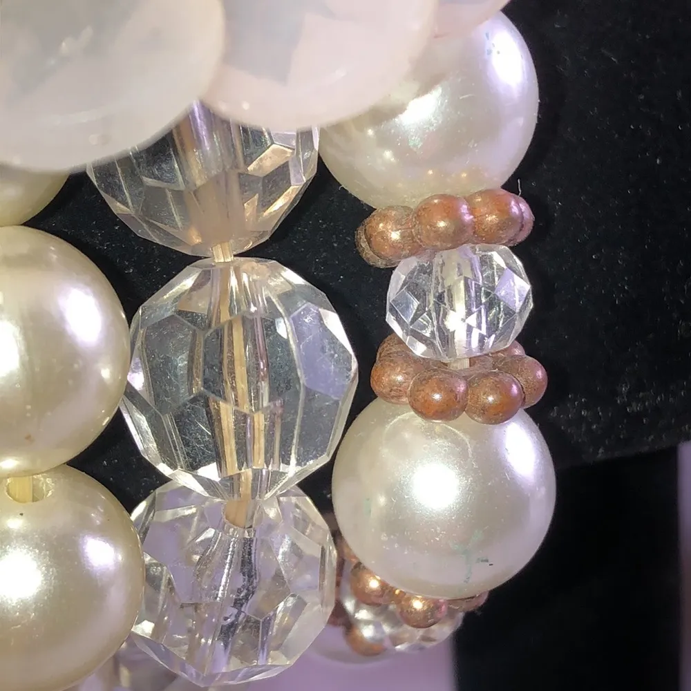 Lot of 4 Chunky Flower Retro Beaded Boho Faux Pearl Stretchy Bracelets White - Image 7