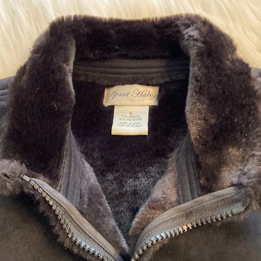 Sport Haley Vest black color size S long 23” bust 32/34 beautiful fluffy vest - Image 10