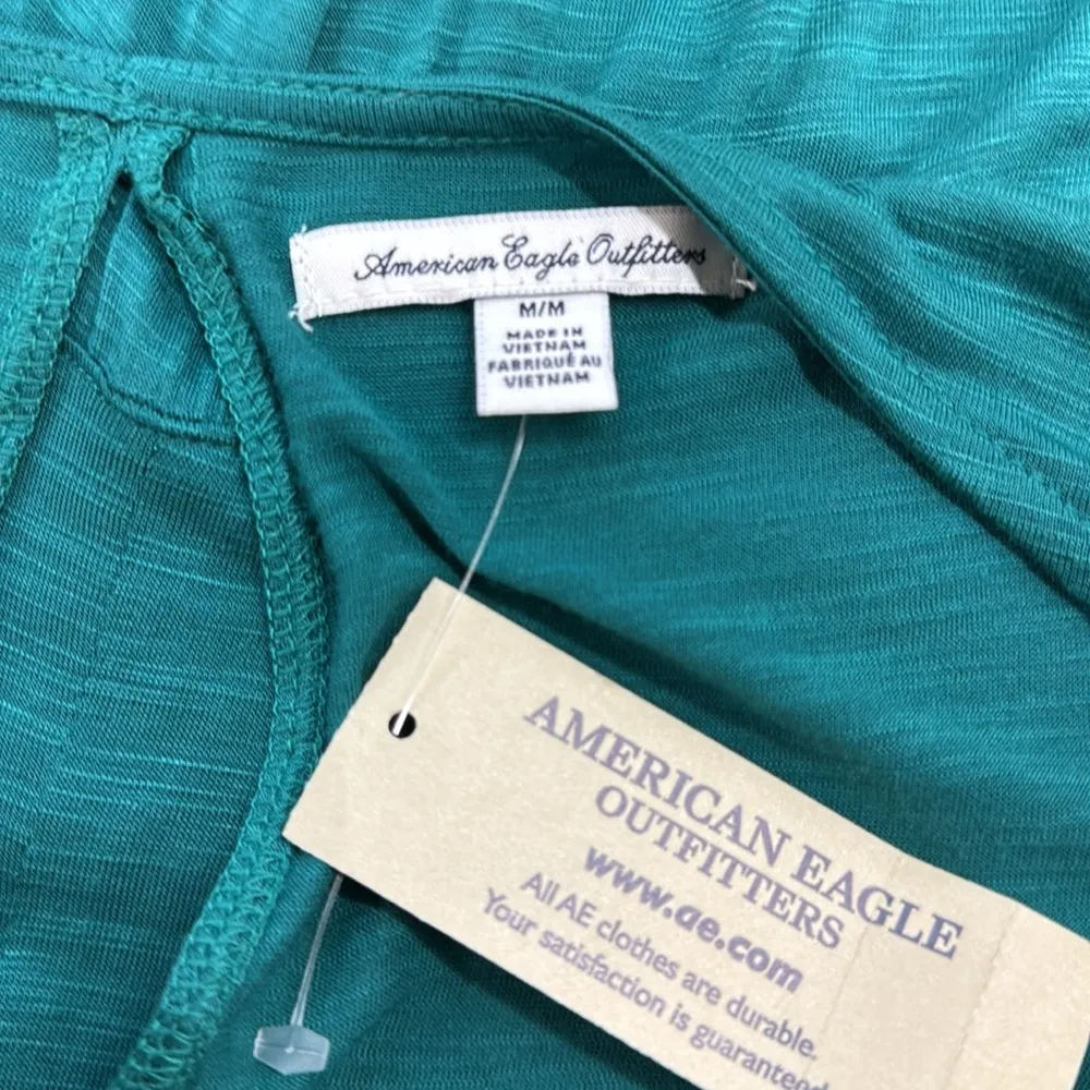 American Eagle Outfitters NWT Green Lightweight Peplum Top Size Medium - Image 7