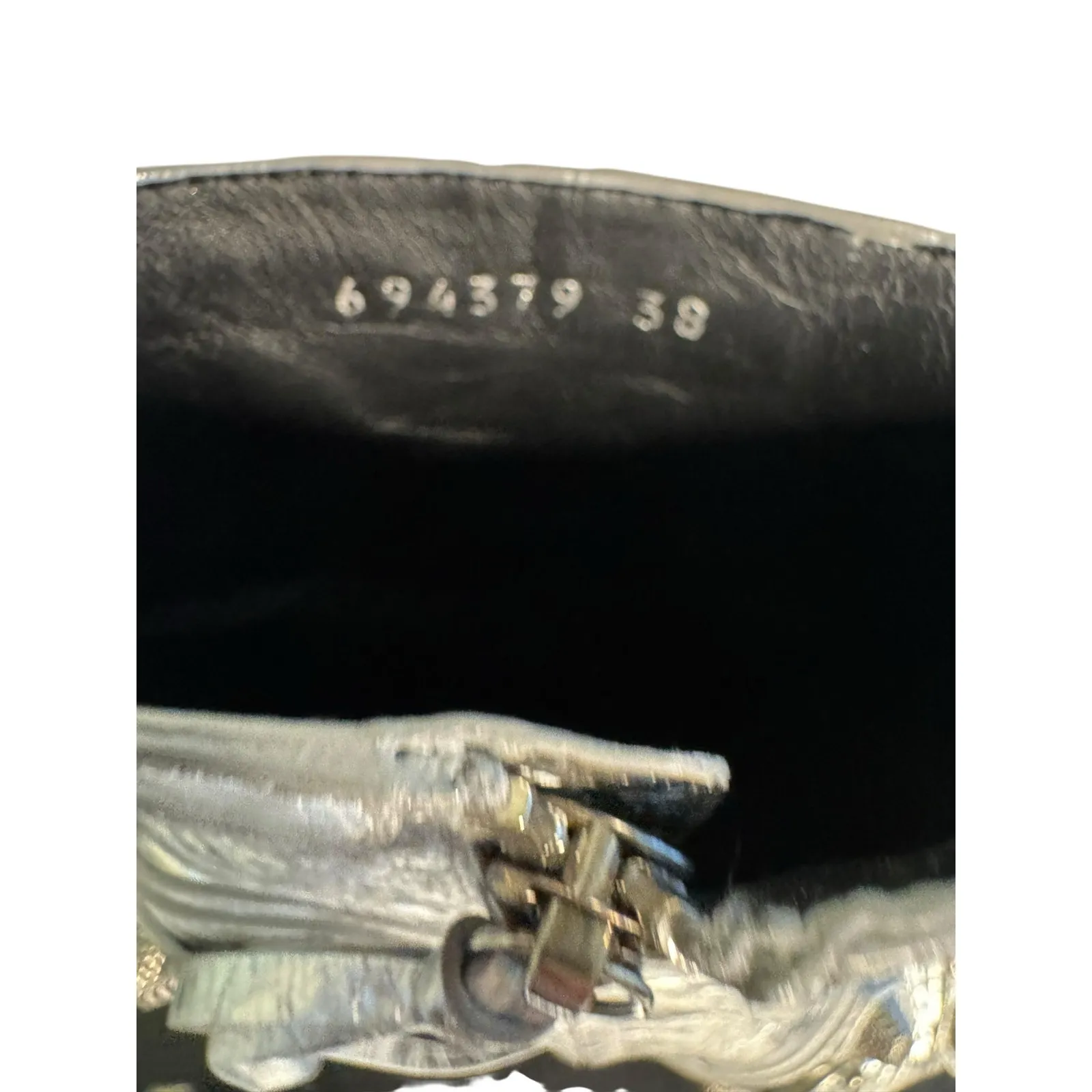 Balenciaga NIB Le Cagole Studded Crinkle Leather Ankle Boots in Silver Size 38 - Image 7