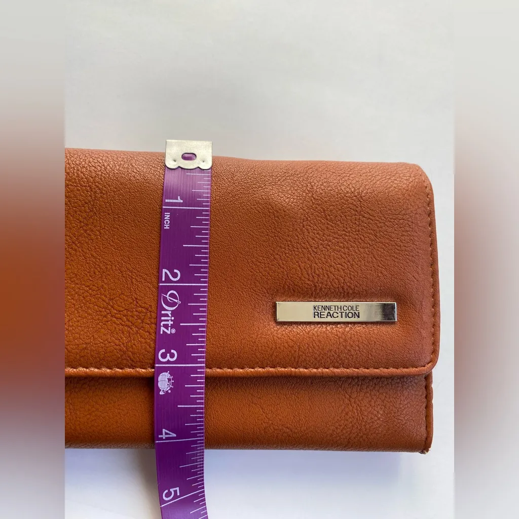 4/$20 Kenneth Cole Reaction Faux Leather Wallet - Image 6