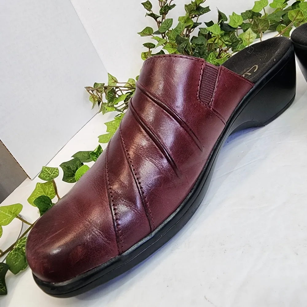 Clarks Burgundy Prairie Flower Leather Mulers Slides Clogs Shoes - Image 7