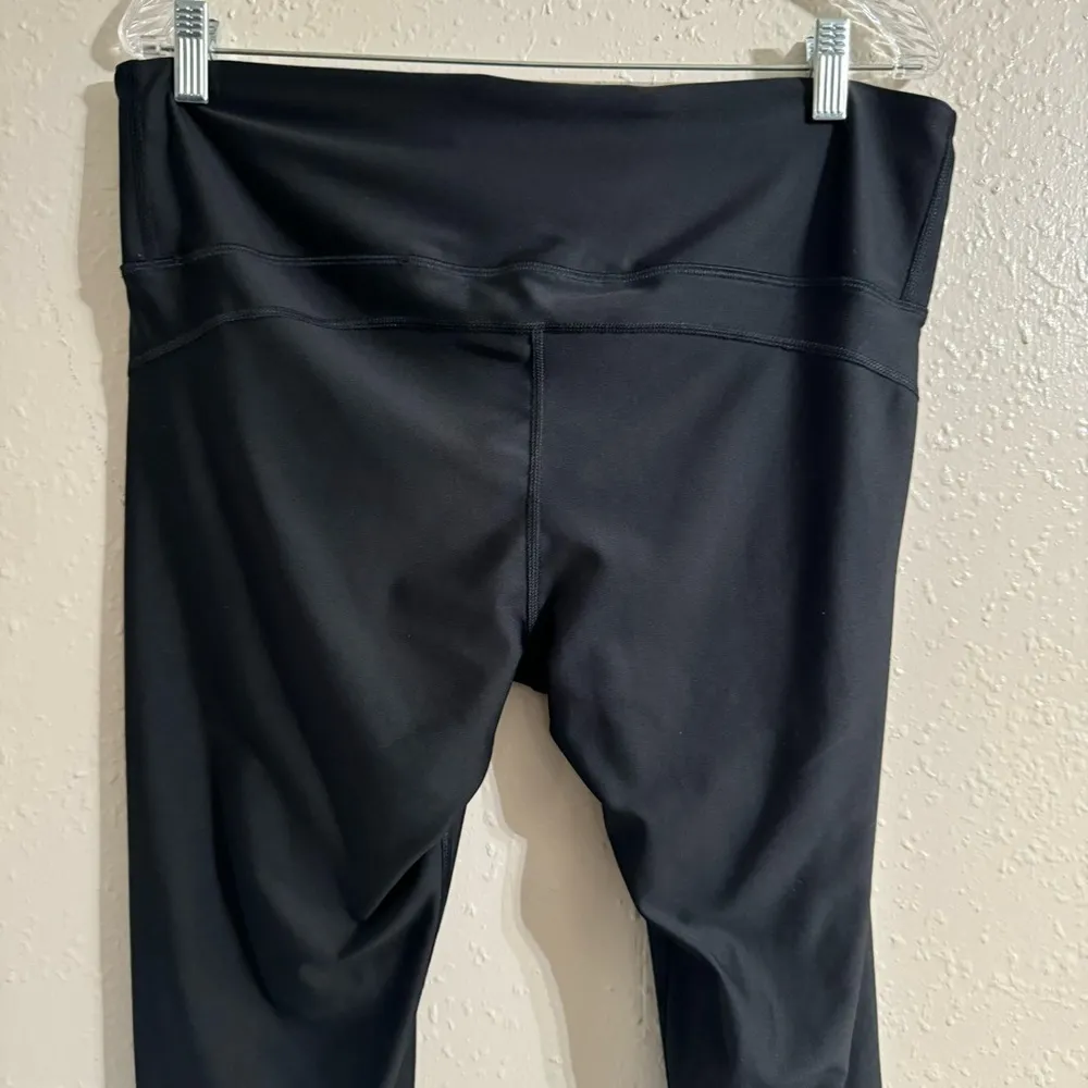 Under armor compression heat gear leggings - Image 5