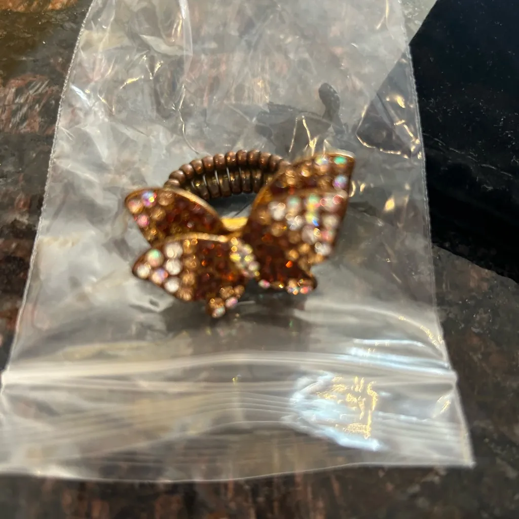 Vintage funky set of embellished winged creatures jewelry butterfly bee Gold - Image 11