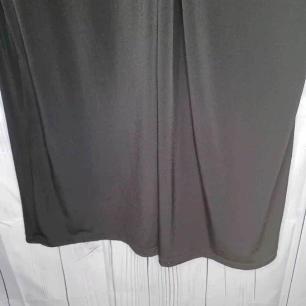 Elementz woman v-neck 3/4 sleeve black dress - Image 5