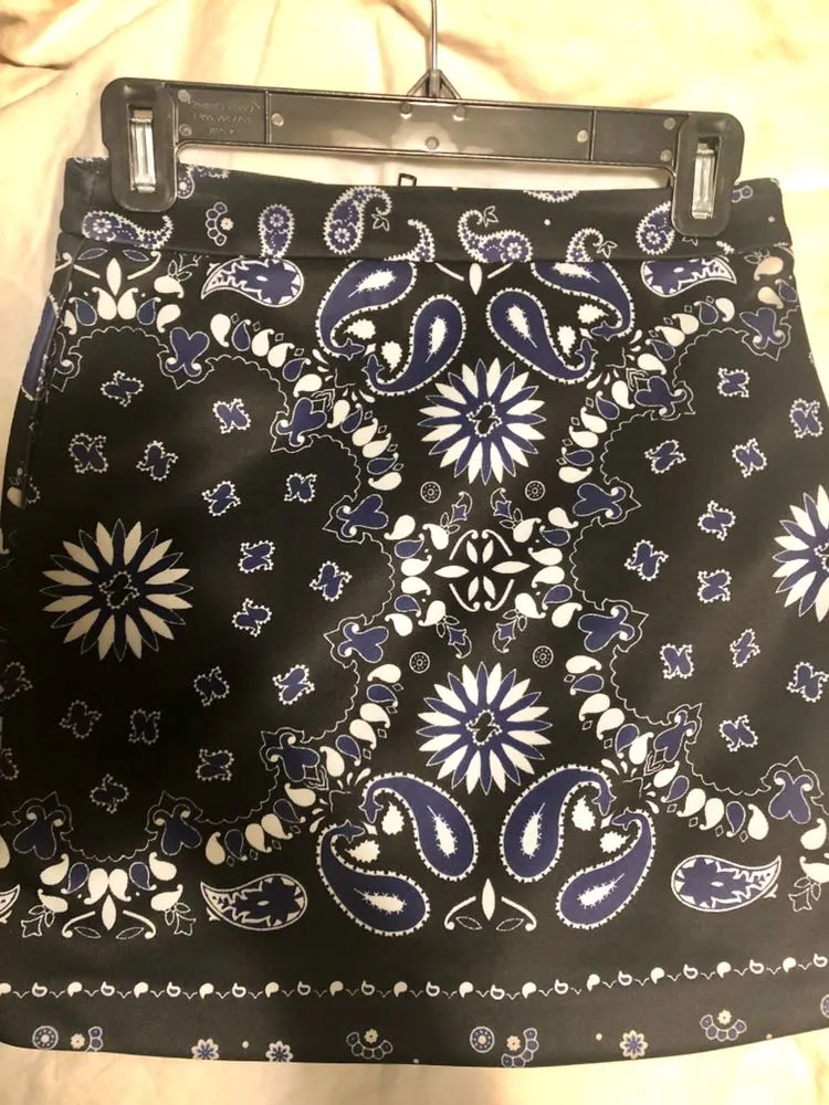 Nasty Gal Front Zip Paisley Skirt  - Image 5