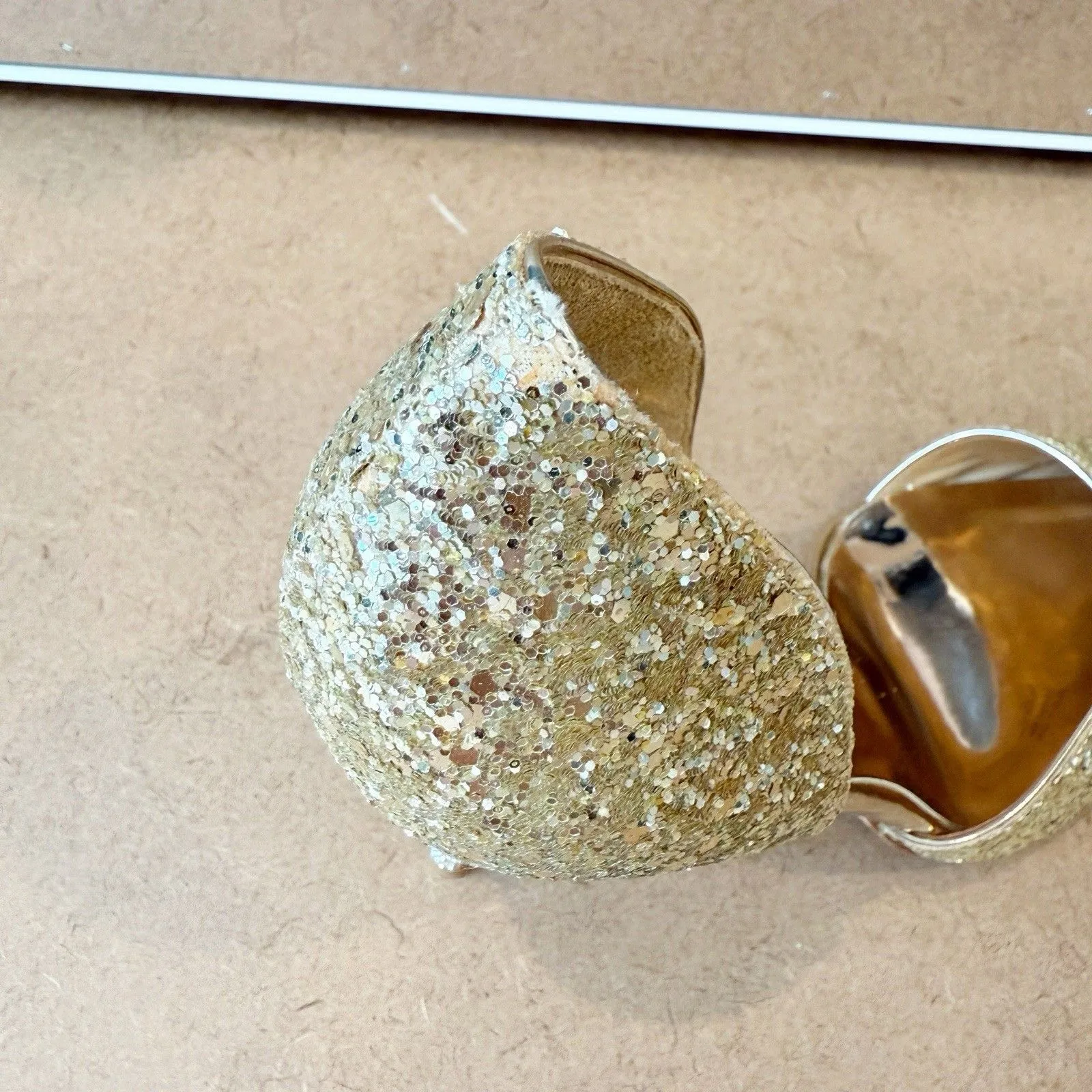 Badgley Mischka Womens Gold Glittered Evening Pumps Size 8.5 Formal Wedding Prom - Image 9