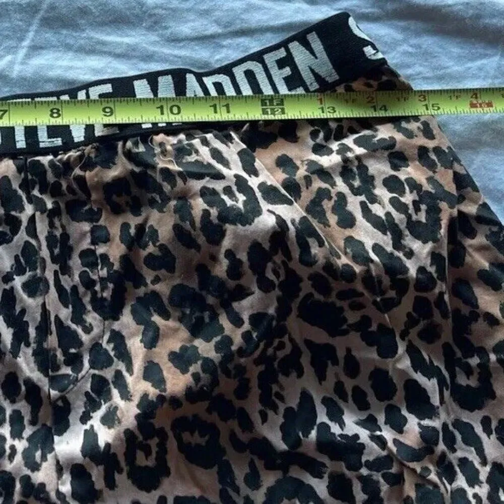Steve Madden Women's Shorts Cheetah Print sz Small Pjs Comfy Daily Shorts - Image 7