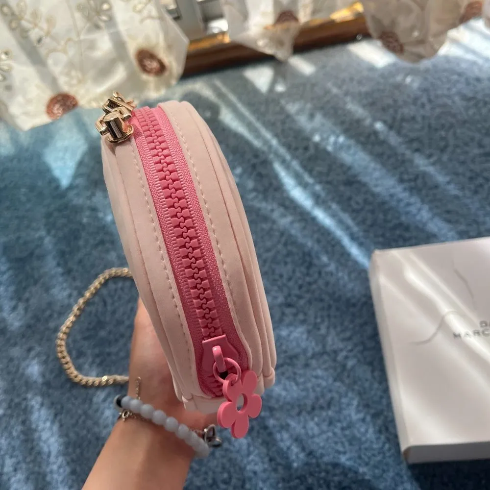 Marc Jacobs DAISY  Pink Round Cosmetics Pouch Bag - Image 3