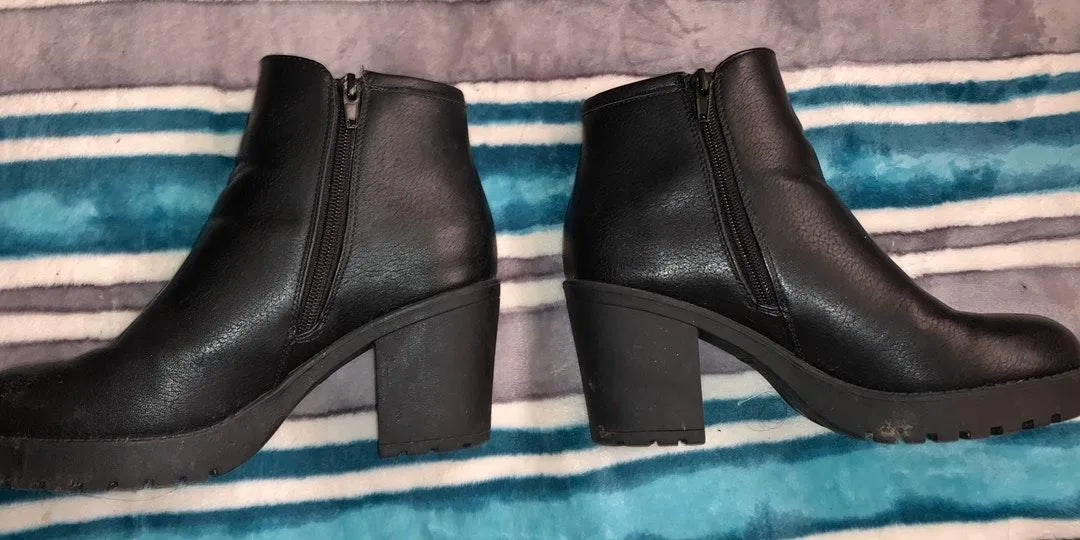 Call it spring Black Platform Boots - Image 2