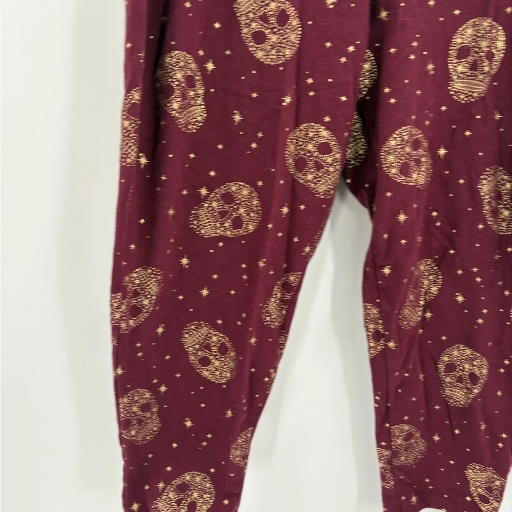 Torrid Gold Foil Star Sugar Skull Zinfandel Crop Leggings size 2x - Image 7